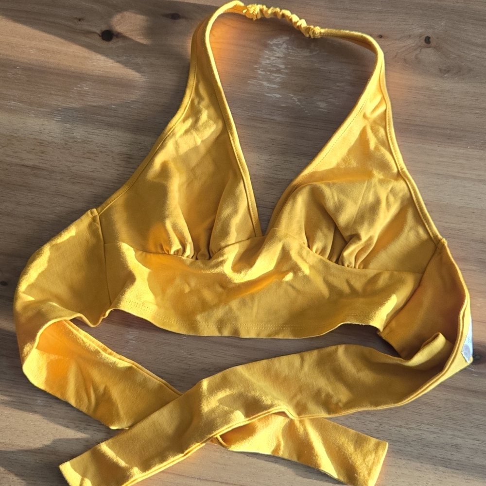 Altar’d State Halter Crop Top | Size XS | Yellow Tie-Back Stretch Top